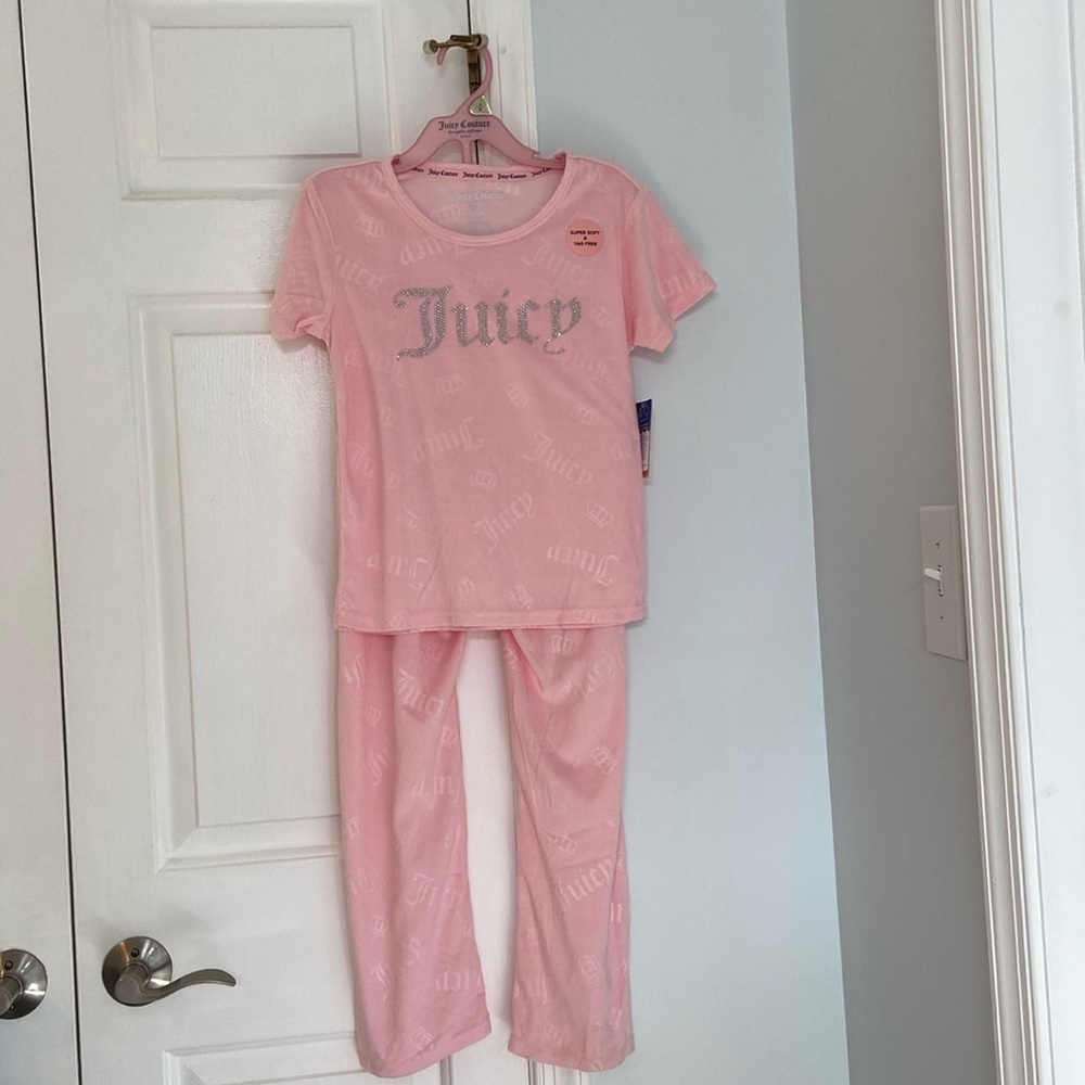 NWT JUICY COUTURE Pink 2pc Velvet Lounge Top&Pants Set with Rhinestone Logo